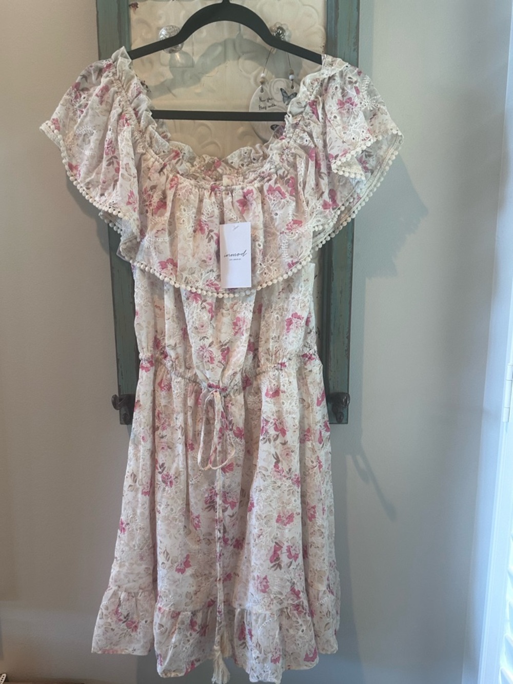 Inmod Los Angeles Floral Lace Mini Dress – Size Medium (NWT)